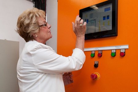 â€˜n Groot oomblik vir rdv Nicolette Botha-Guthrie : Die aanskakeling van Baardskeerdersbos se Watersuiweringswerke